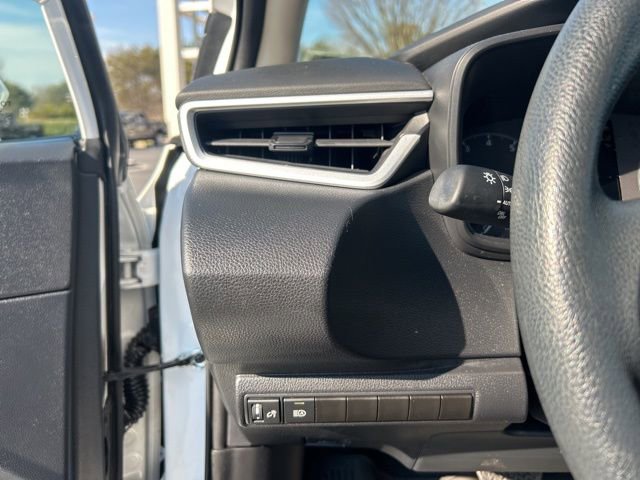 Used 2025 Toyota Corolla LE image 26