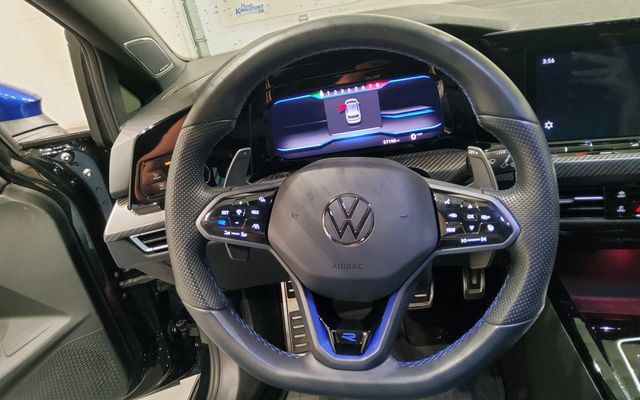 Used 2023 Volkswagen Golf 20th Anniversary Edition AWD/4WD image 31