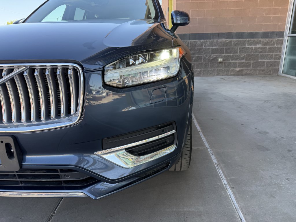 Used 2024 Volvo XC90 T8 Ultimate AWD/4WD image 11