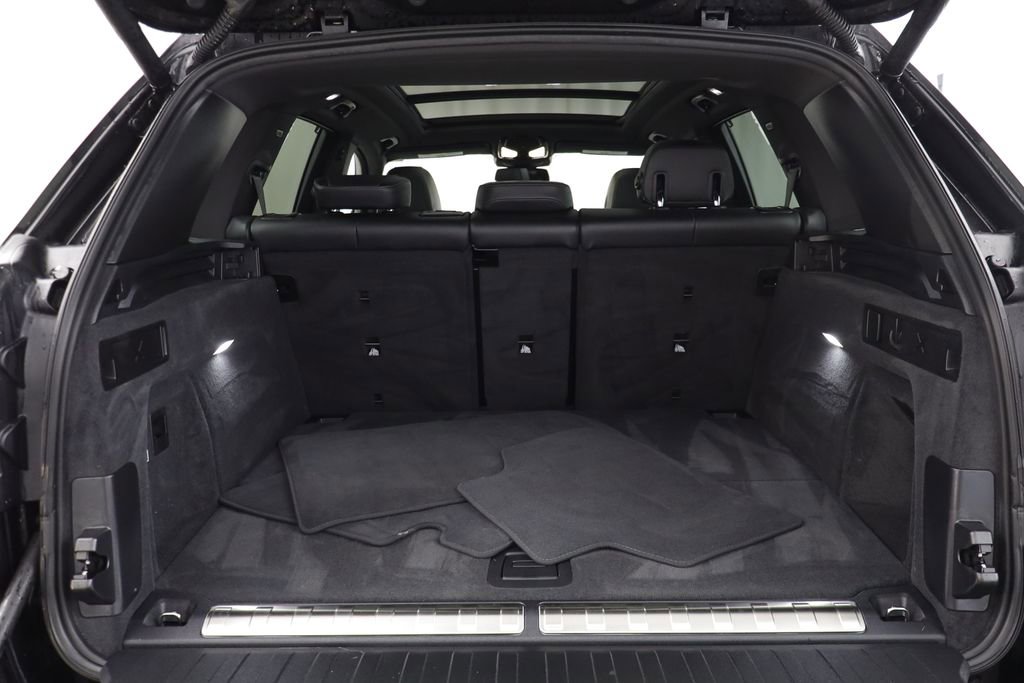 Certified 2025 BMW X5 xDrive50e image 17