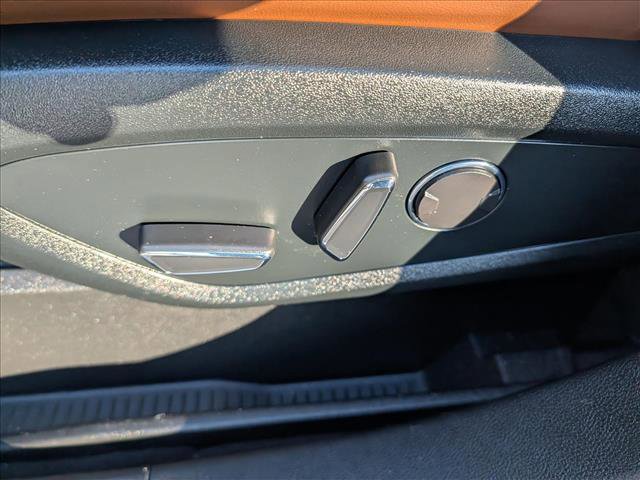 Certified 2022 Lincoln Nautilus Reserve w/ Luxury Package image 30