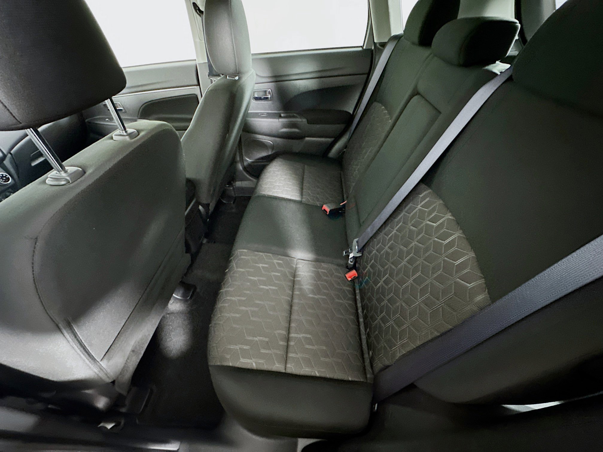 Used 2025 Mitsubishi Outlander Sport ES image 25