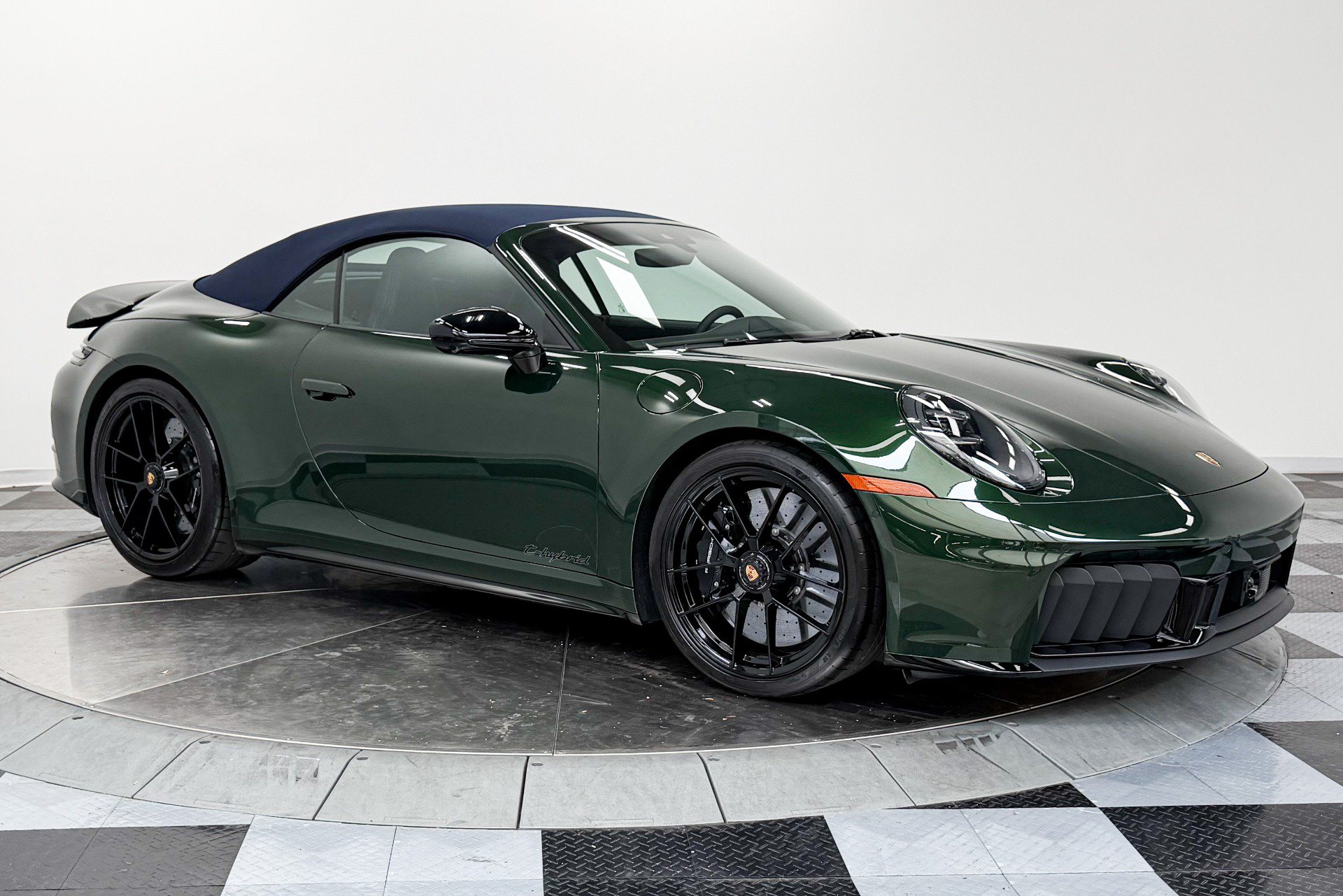 Used 2026 Porsche 911 GTS image 35
