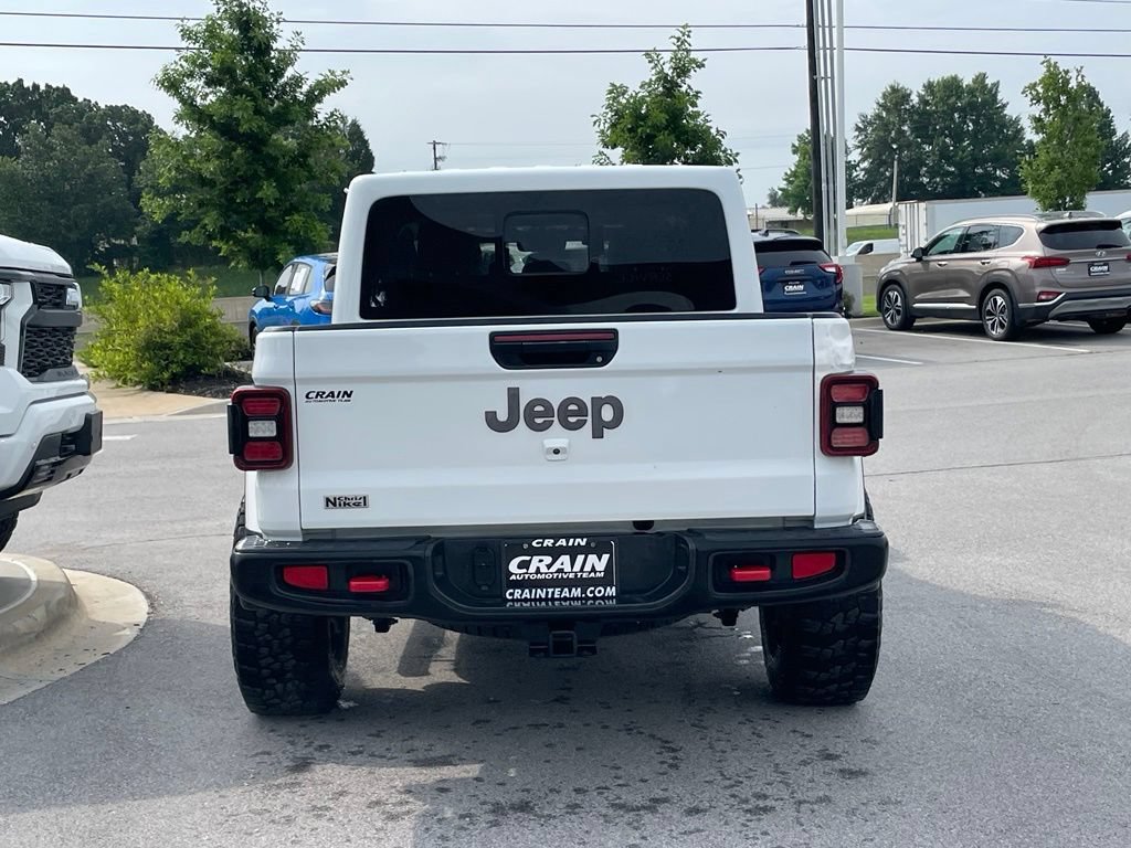 Used 2021 Jeep Gladiator Rubicon AWD/4WD image 6
