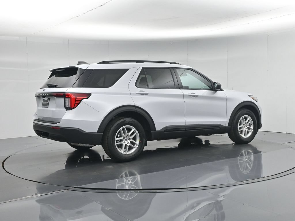 New 2026 Ford Explorer Active RWD image 28