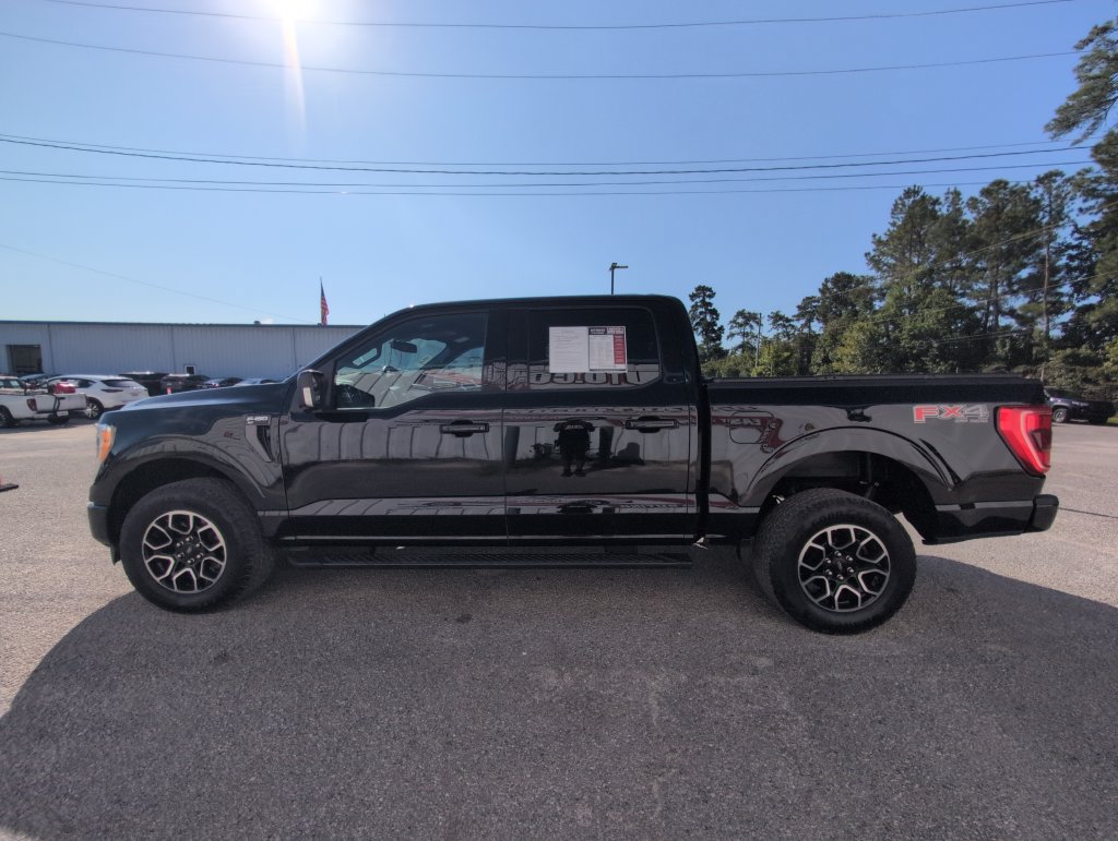 Used 2022 Ford F150 XLT w/ Equipment Group 302A High AWD/4WD image 3