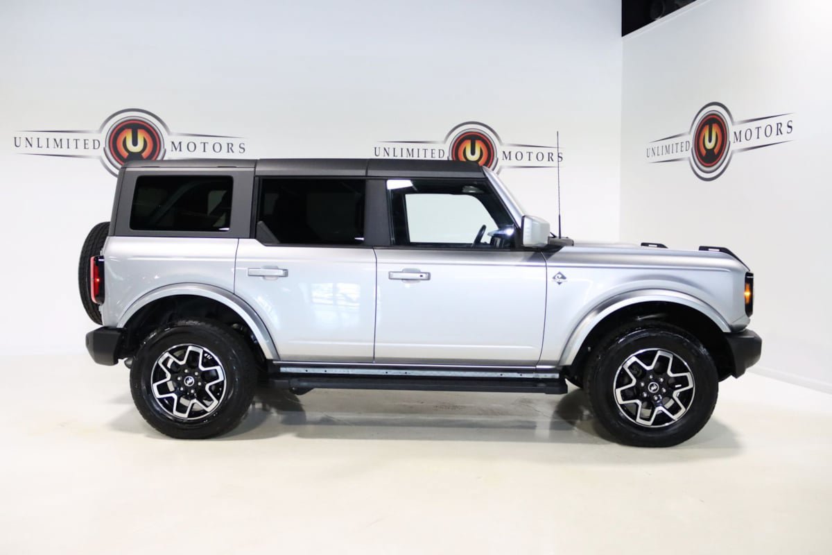 Used 2023 Ford Bronco Outer Banks AWD/4WD image 5