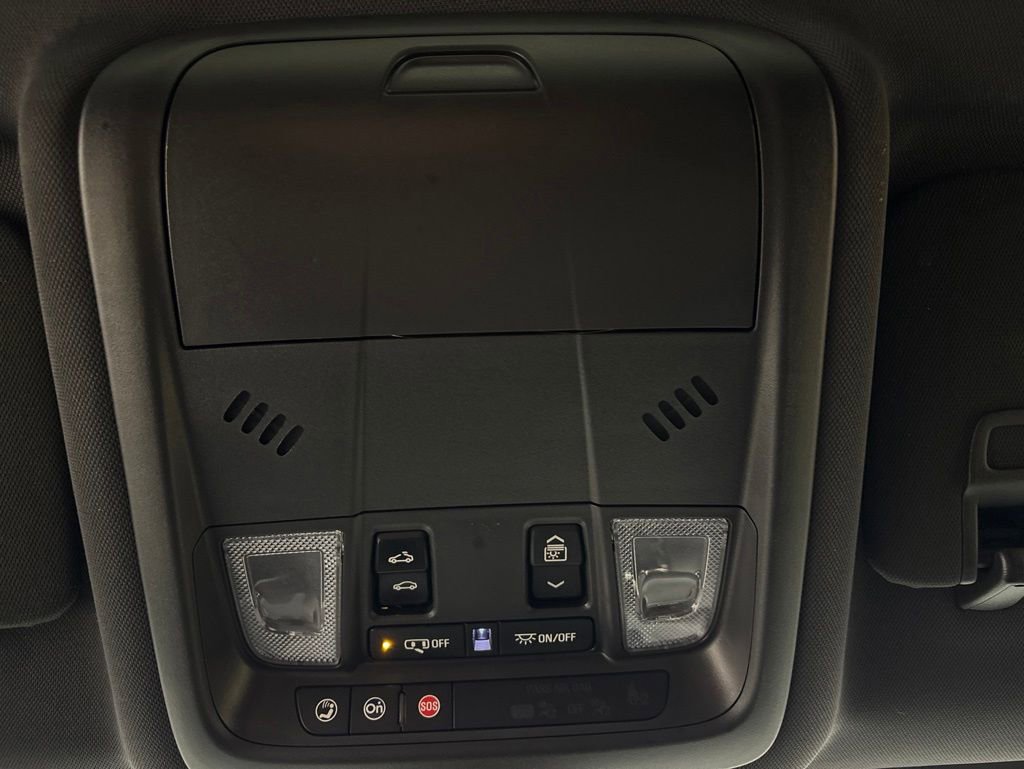 Used 2024 Chevrolet Equinox RS w/ RS Leather Package AWD/4WD image 35