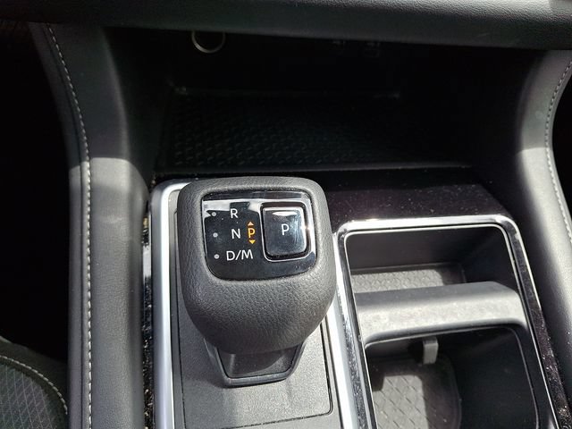 Used 2024 Nissan Pathfinder SV w/ SV Premium Package AWD/4WD image 18