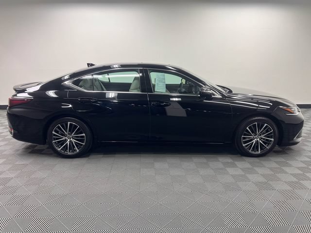 Certified 2024 Lexus ES 300h w/ Premium Package FWD image 4