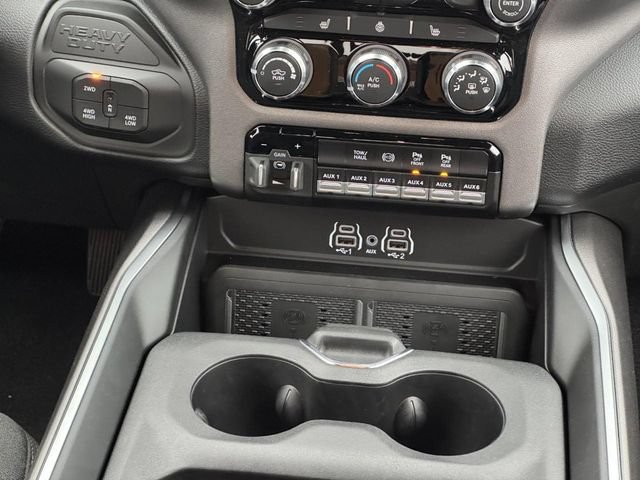 New 2025 RAM 3500 Big Horn AWD/4WD image 9