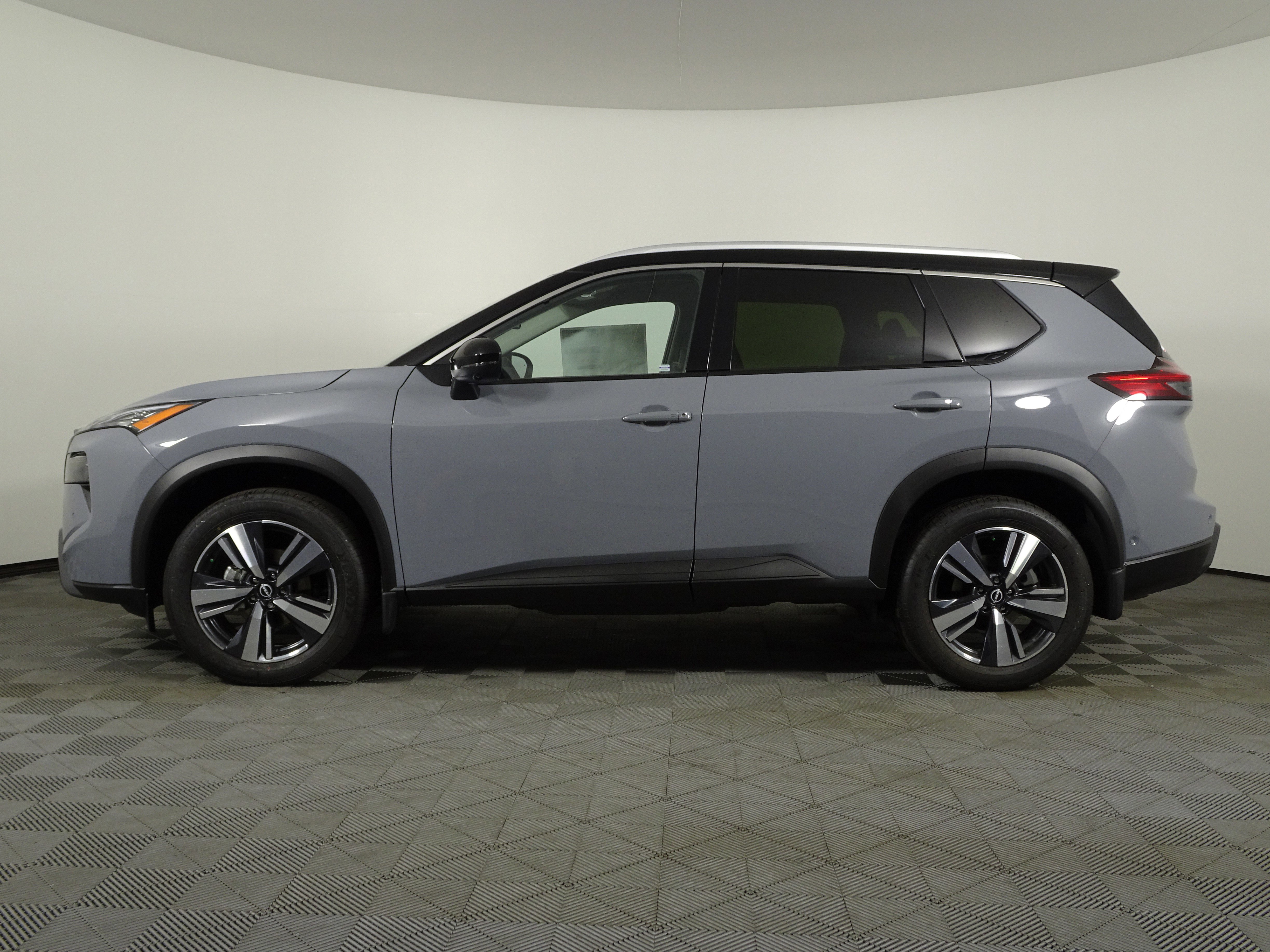 New 2025 Nissan Rogue SL image 15
