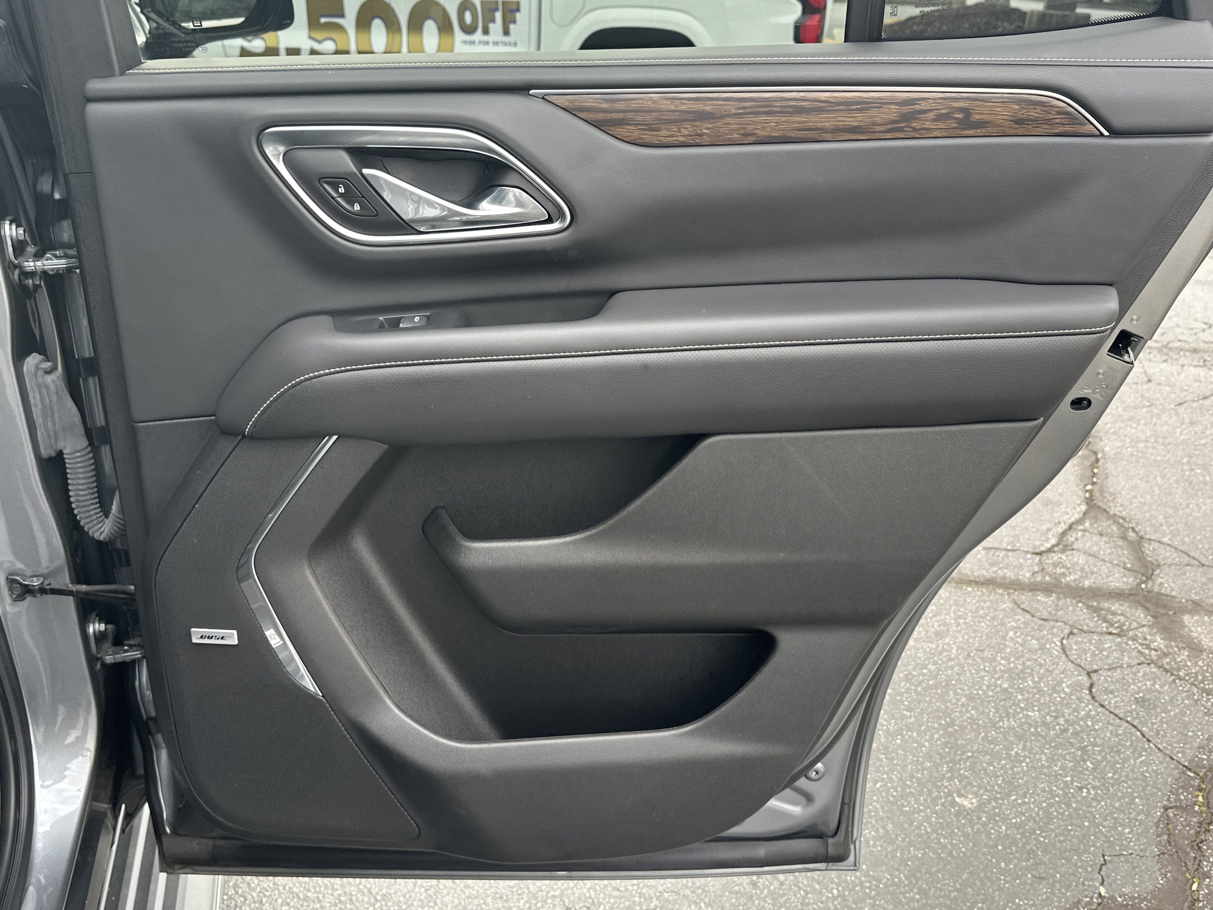 Used 2021 Chevrolet Tahoe Premier w/ Premium Package image 20