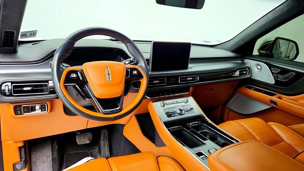 Used 2021 Lincoln Aviator Black Label Grand Touring image 12