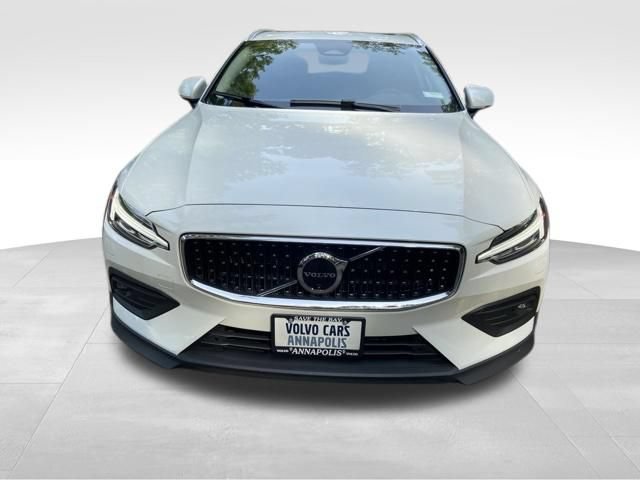 New 2026 Volvo V60 B5 Cross Country Plus w/ Climate Package AWD/4WD image 2
