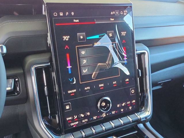 New 2026 GMC Yukon Denali w/ Sun & Power Step Package AWD/4WD image 27