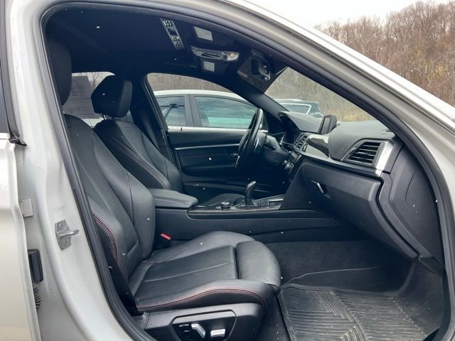 Used 2018 BMW 330i xDrive Sedan w/ Convenience Package image 16
