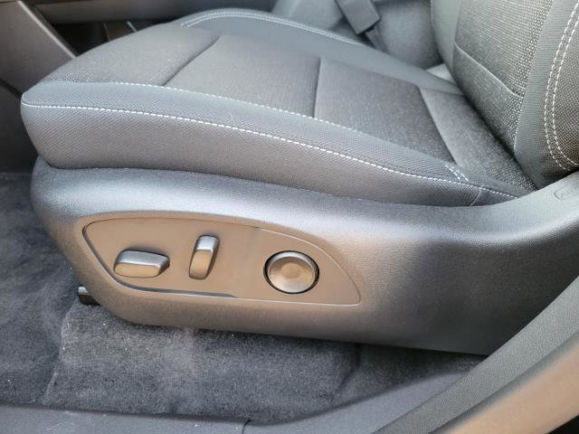 New 2026 Chevrolet Traverse LT image 9