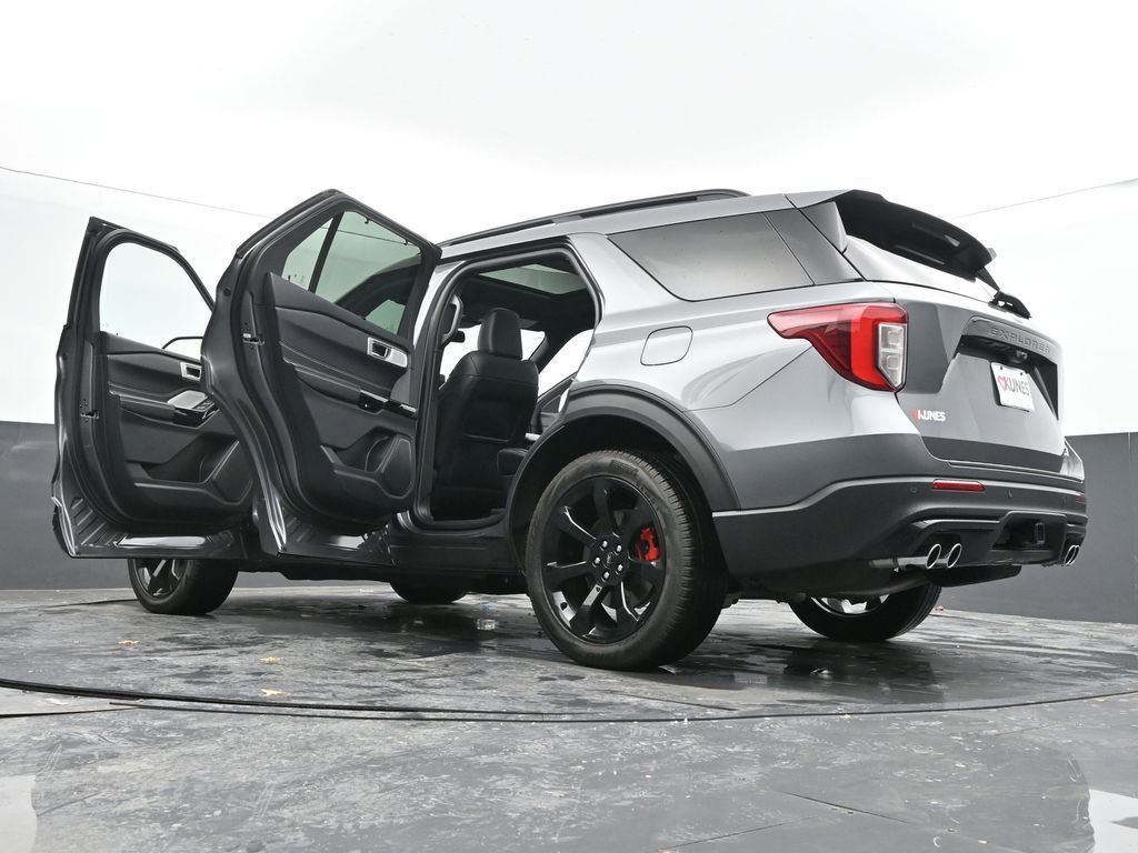 Used 2024 Ford Explorer ST w/ Equipment Group 401A image 92