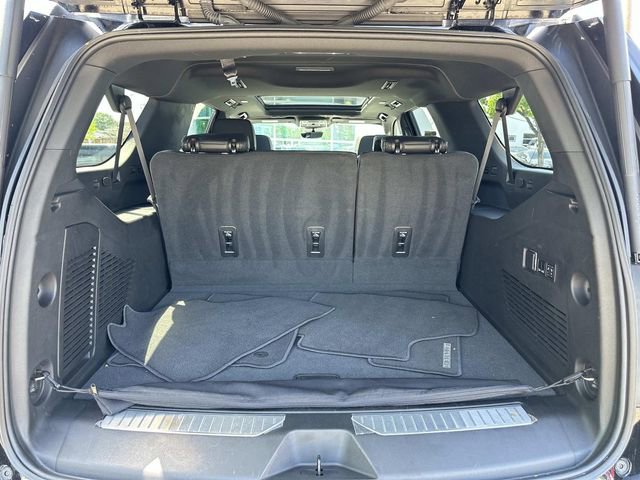 Used 2023 Chevrolet Suburban High Country w/ Premium Package AWD/4WD image 15