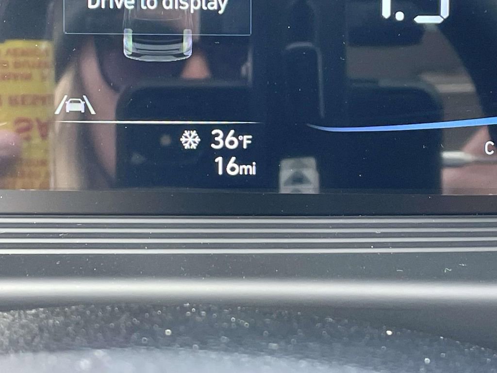 Certified 2026 Hyundai Venue SE image 21