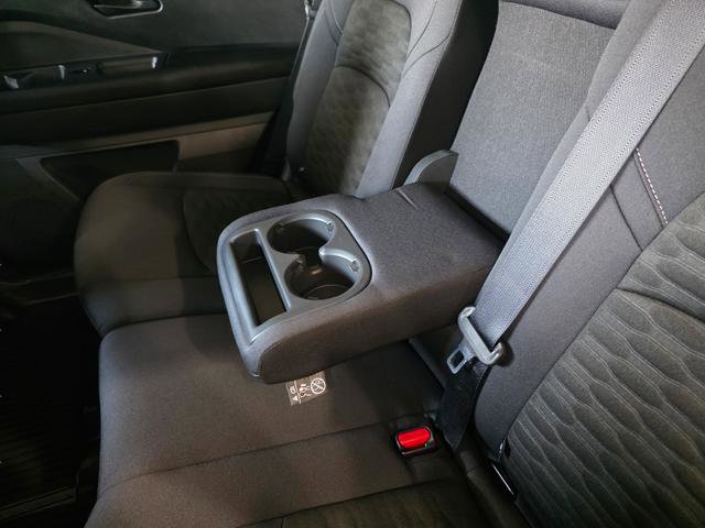 Used 2025 Nissan Pathfinder SV AWD/4WD image 28