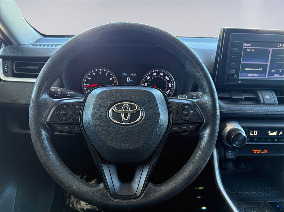 Used 2021 Toyota RAV4 XLE AWD/4WD image 8
