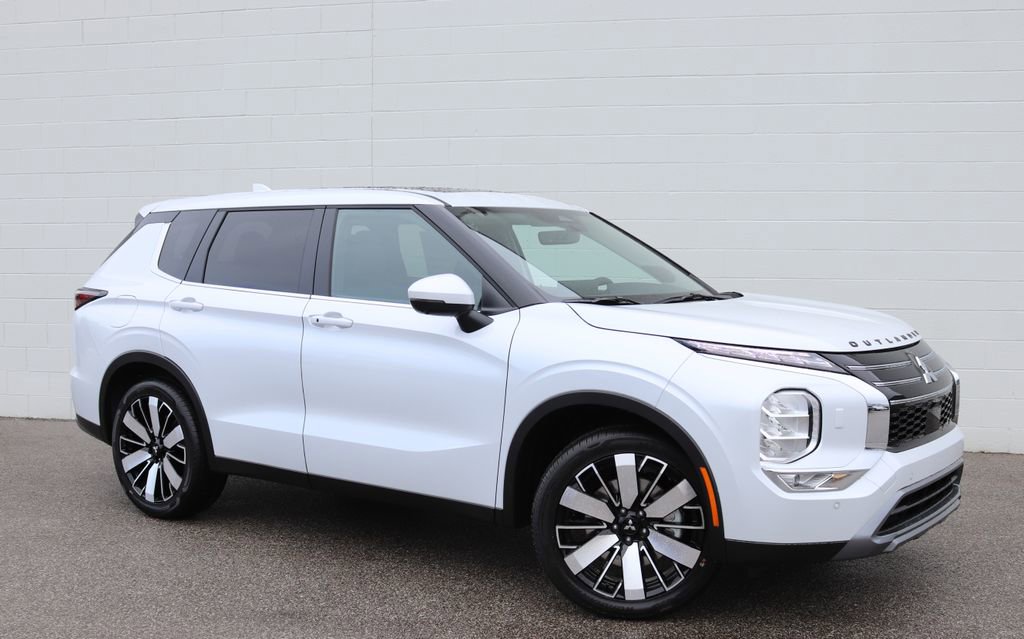 New 2026 Mitsubishi Outlander SE image 1