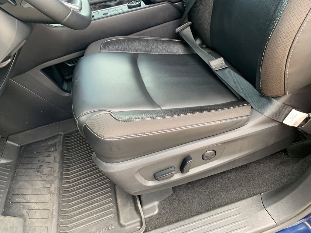 Used 2022 Nissan Pathfinder SL w/ SL Premium Package image 27