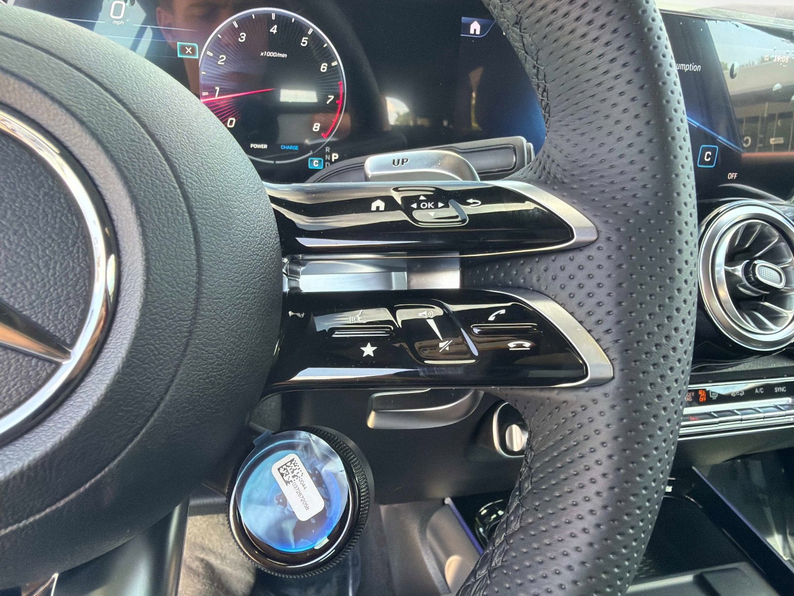 New 2026 Mercedes-Benz GLB 35 AMG 4MATIC image 25