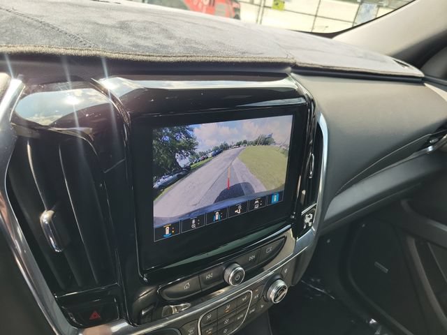 Used 2023 Chevrolet Traverse Premier FWD image 29