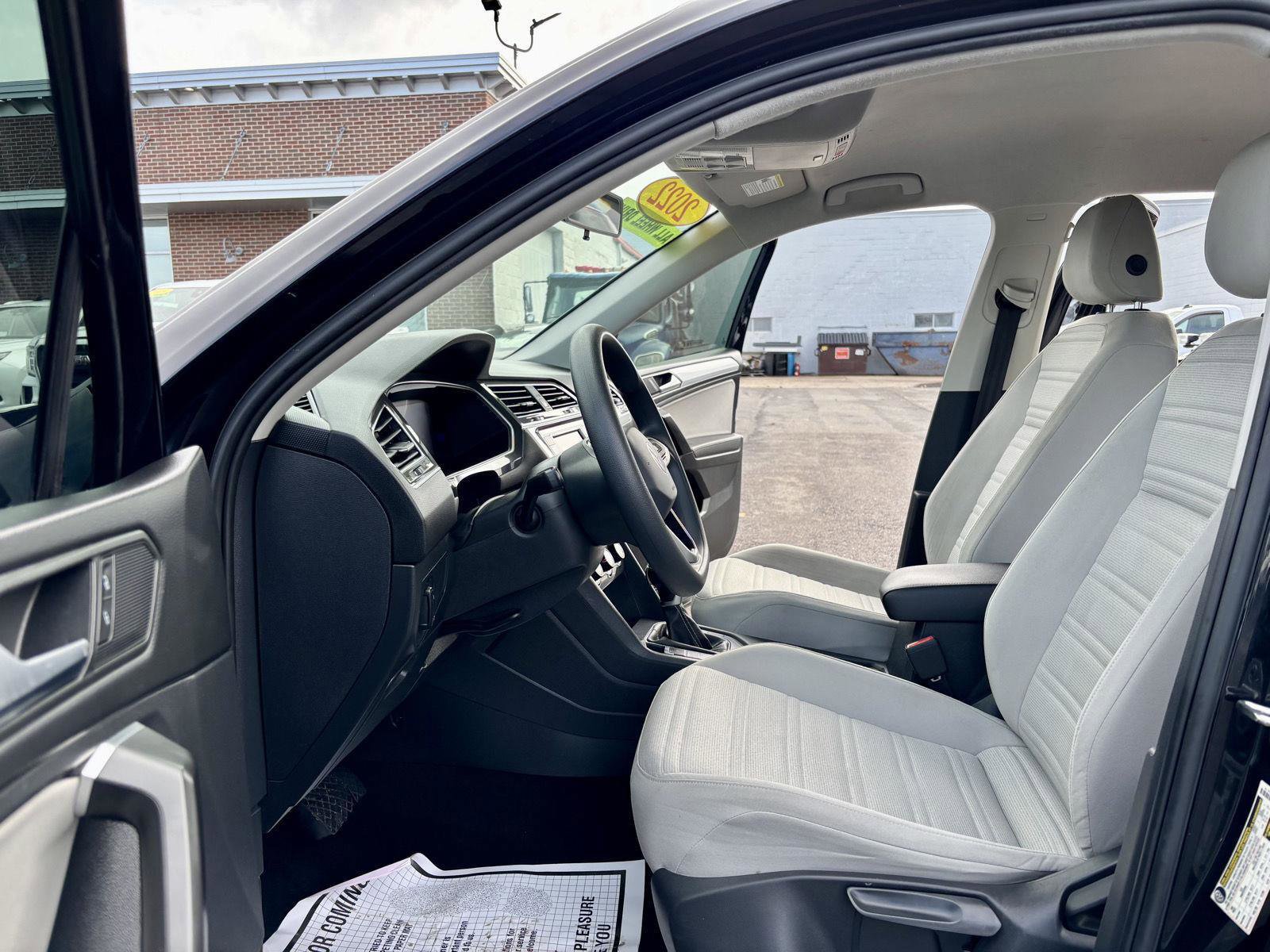 Used 2022 Volkswagen Tiguan S AWD/4WD image 2