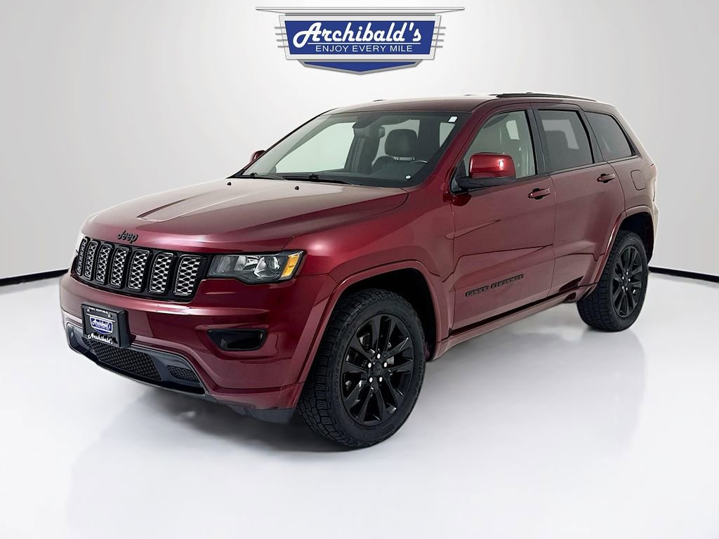 Used 2020 Jeep Grand Cherokee Altitude image 3
