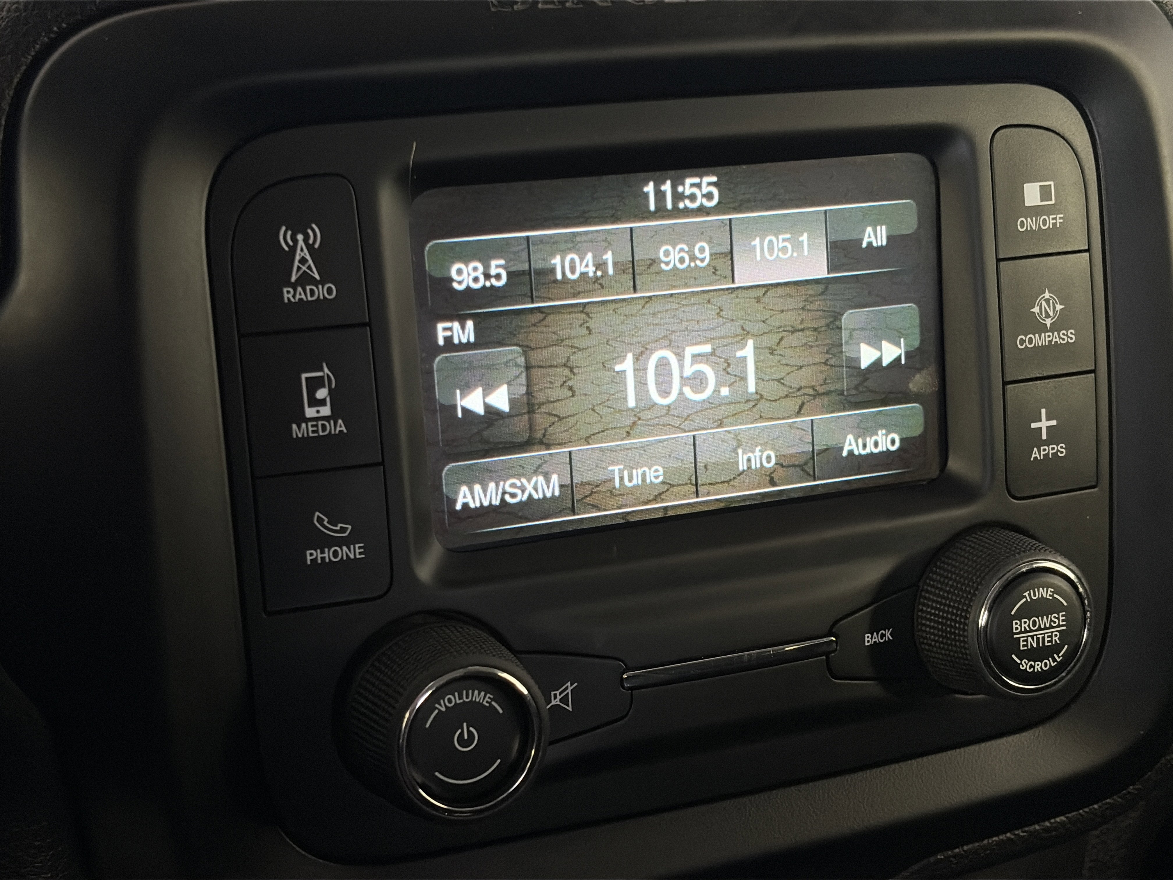 Used 2017 Jeep Renegade Sport w/ Power & Air Group image 21