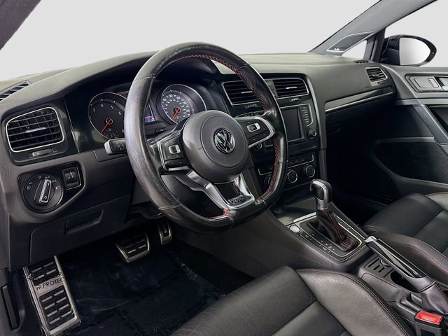 Used 2017 Volkswagen GTI SE image 9