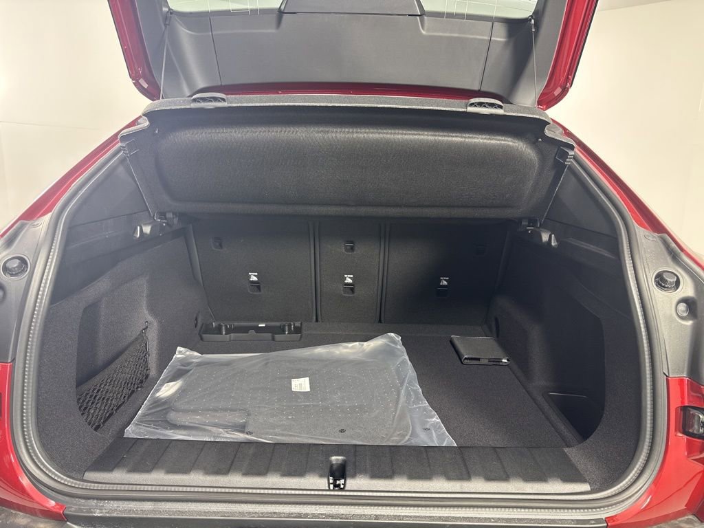 New 2026 BMW X2 xDrive28i w/ Convenience Package AWD/4WD image 8