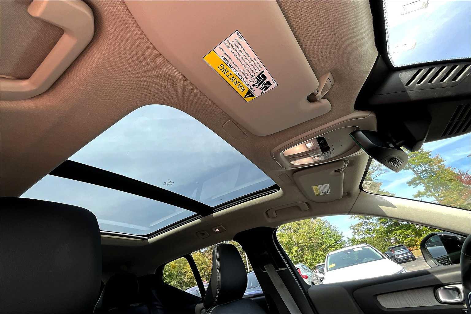 Certified 2023 Volvo XC40 B5 Plus w/ Driver Assist Package image 13