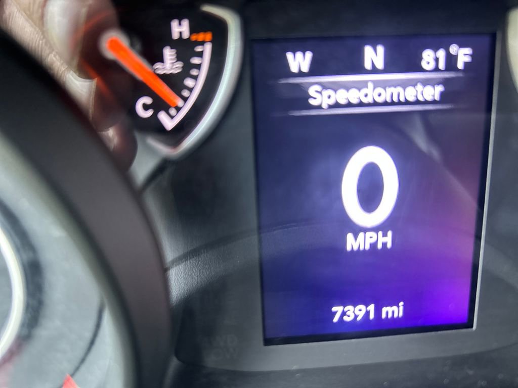 Used 2025 Jeep Wrangler Sport AWD/4WD image 12