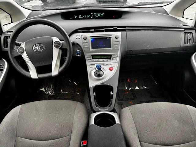 Used 2014 Toyota Prius Three image 8