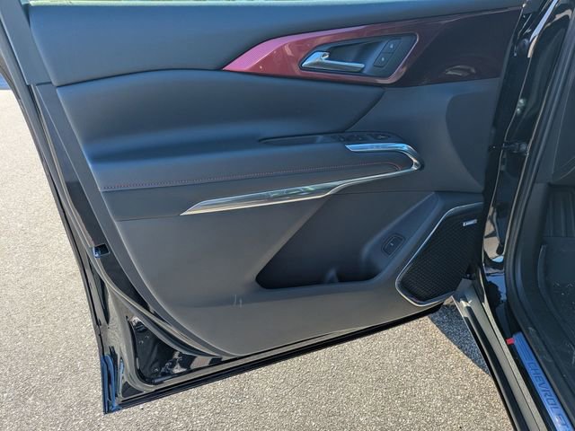 New 2026 Chevrolet Traverse Z71 w/ Enhanced Driving Package image 9