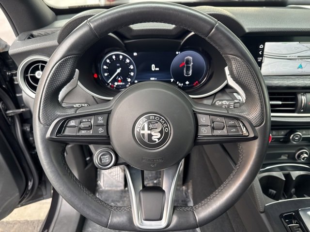 Used 2024 Alfa Romeo Stelvio Sprint image 12