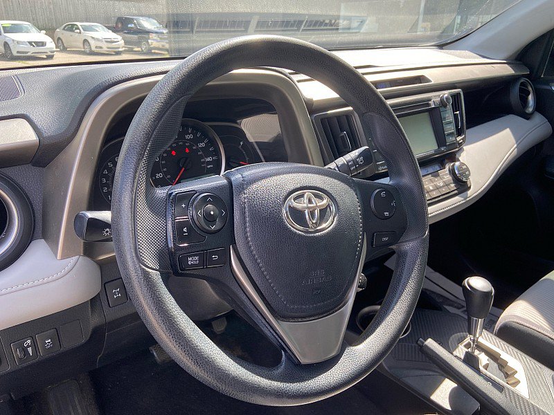 Used 2014 Toyota RAV4 XLE AWD/4WD image 10