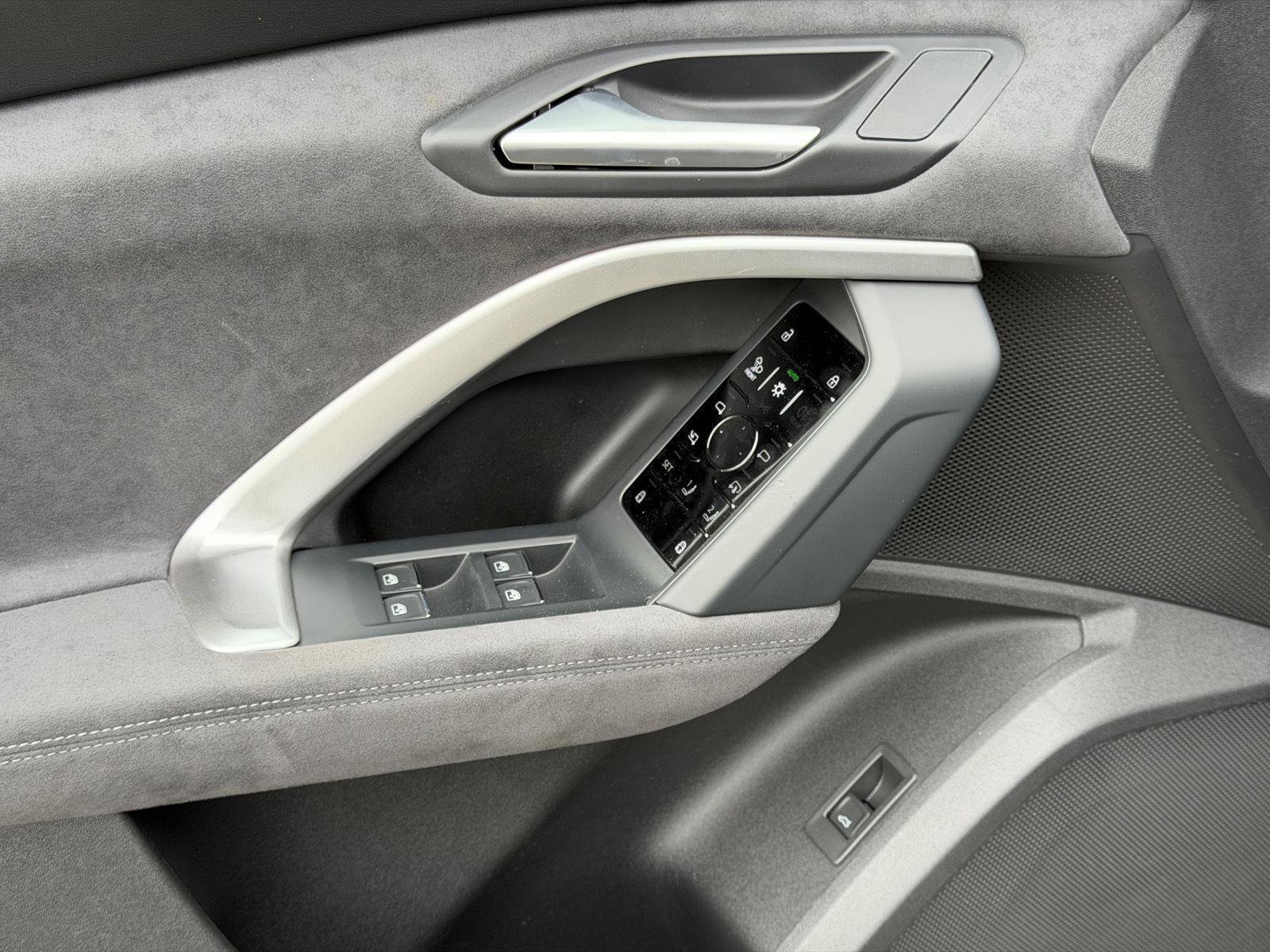 New 2026 Audi SQ5 Premium Plus image 11