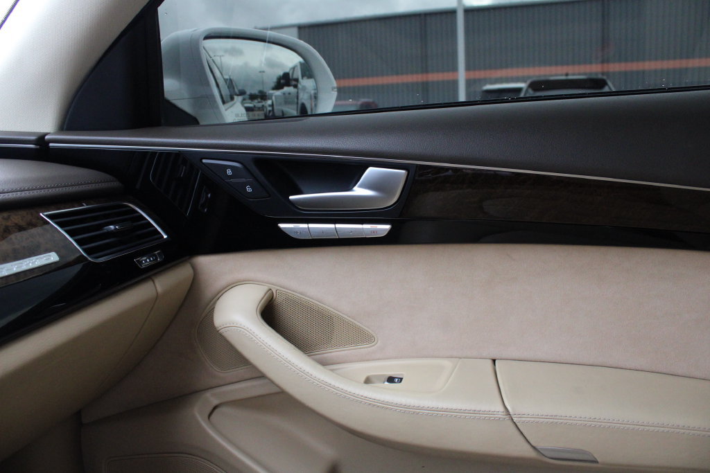 Used 2012 Audi A8 L 4.2 AWD/4WD image 20