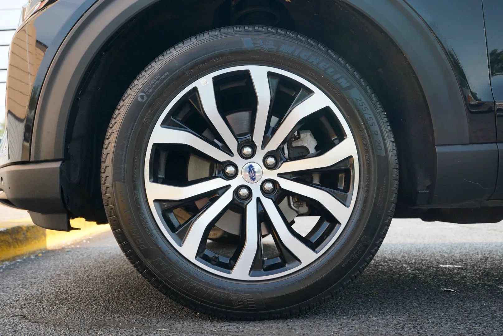 Used 2025 Ford Explorer ST-Line AWD/4WD image 15