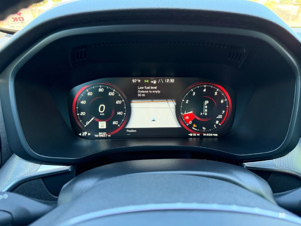 Used 2018 Volvo XC60 T6 R-Design w/ Convenience Package AWD/4WD image 17