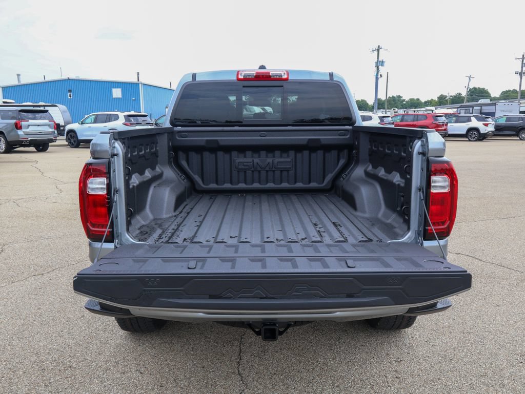 New 2026 GMC Canyon Denali w/ LPO, Black Badging Package AWD/4WD image 5