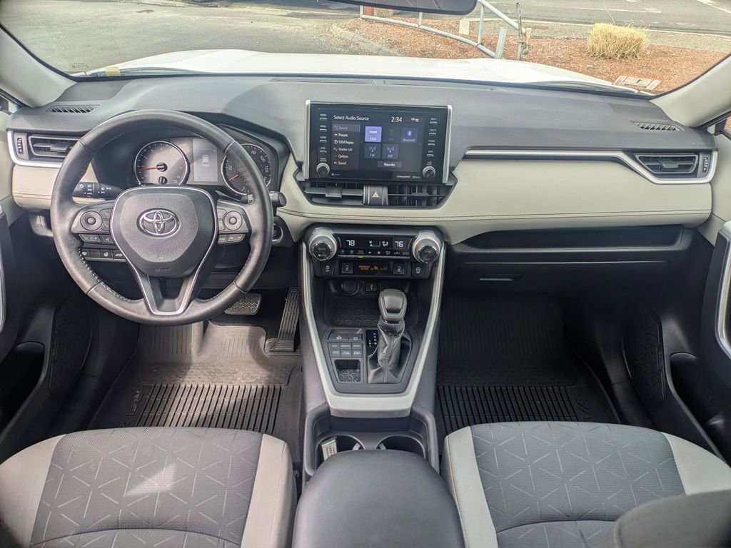 Used 2021 Toyota RAV4 XLE w/ Convenience Package image 35