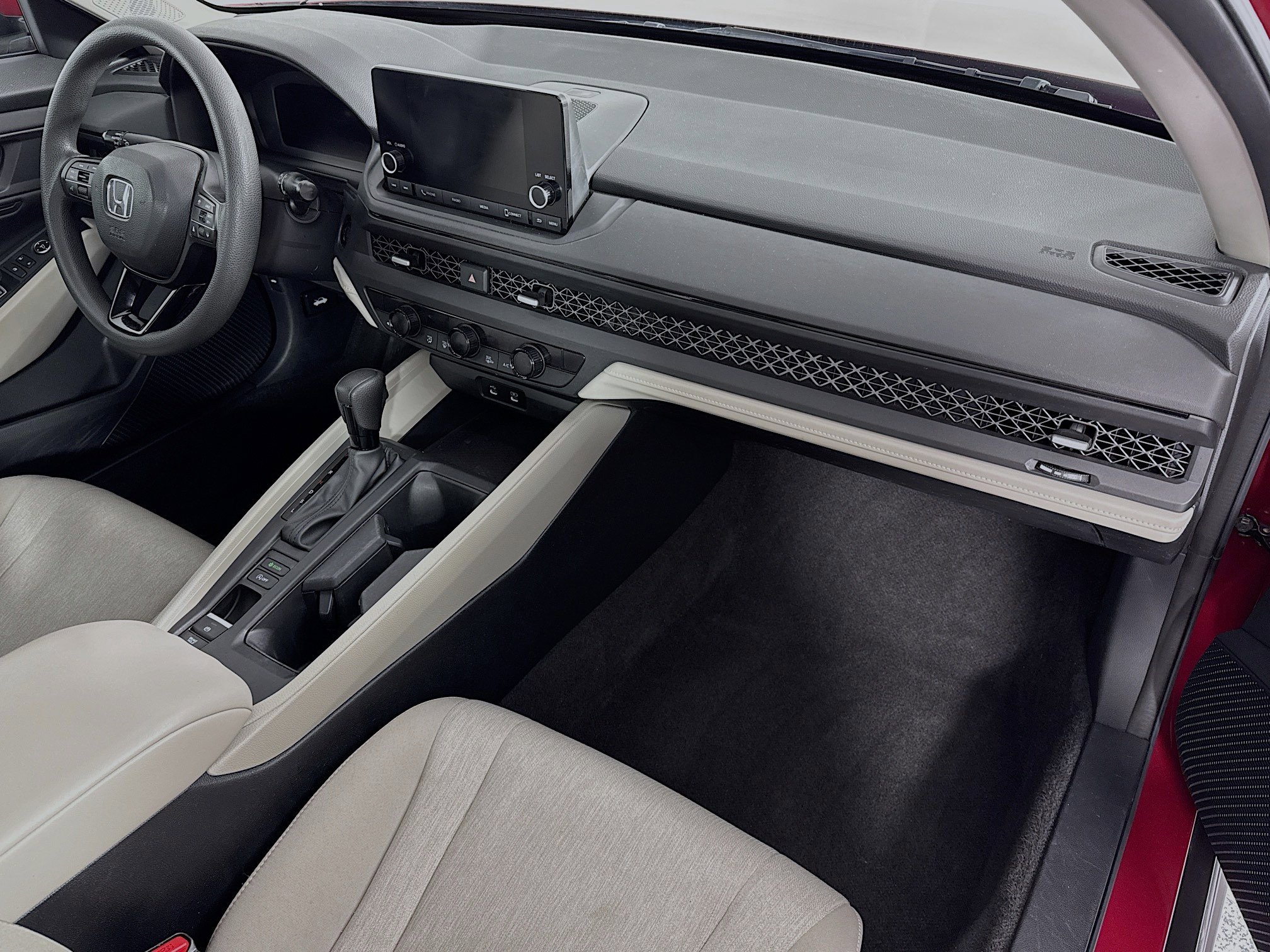 Certified 2023 Honda Accord EX image 28