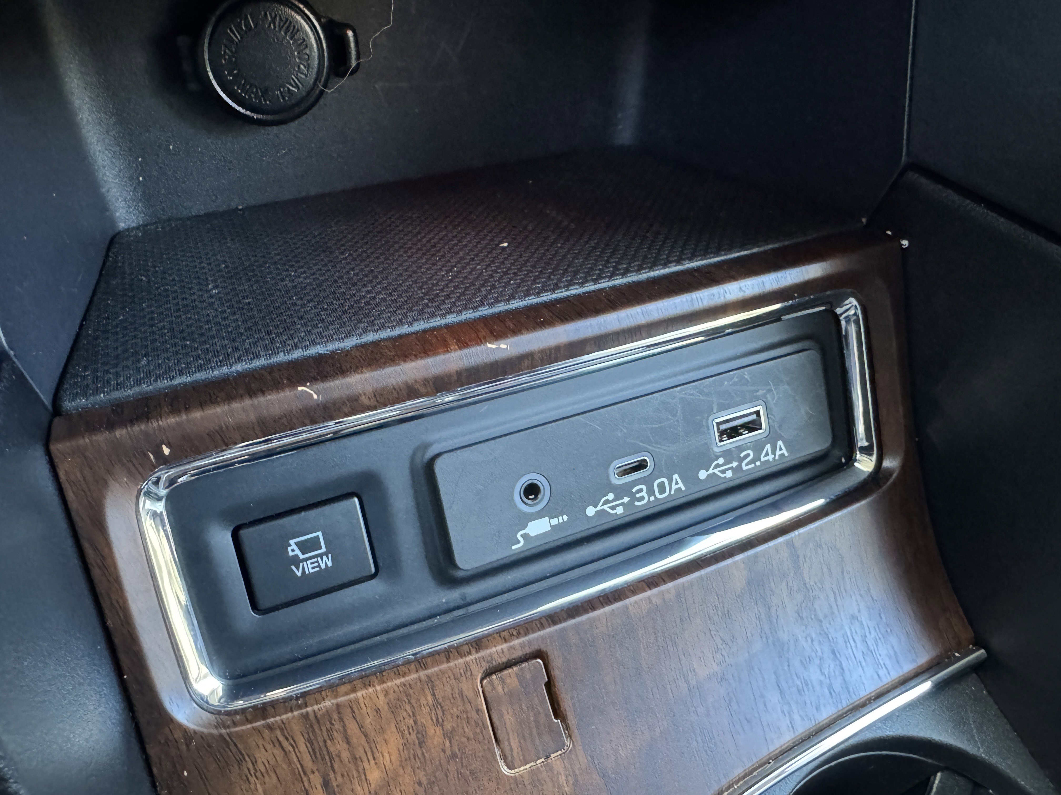 Used 2023 Subaru Ascent Touring image 29